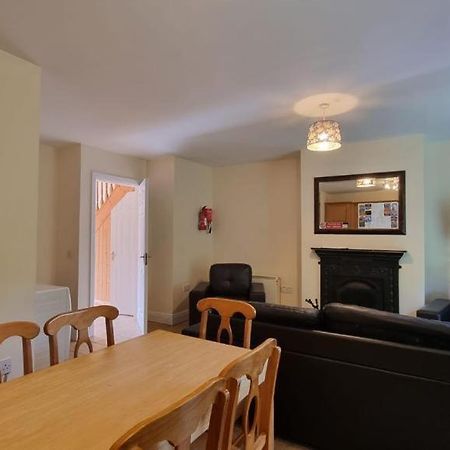 Kerry Lee Homes ทราลี ภายนอก รูปภาพ