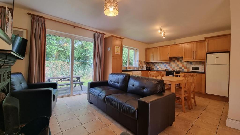 Kerry Lee Homes ทราลี ภายนอก รูปภาพ